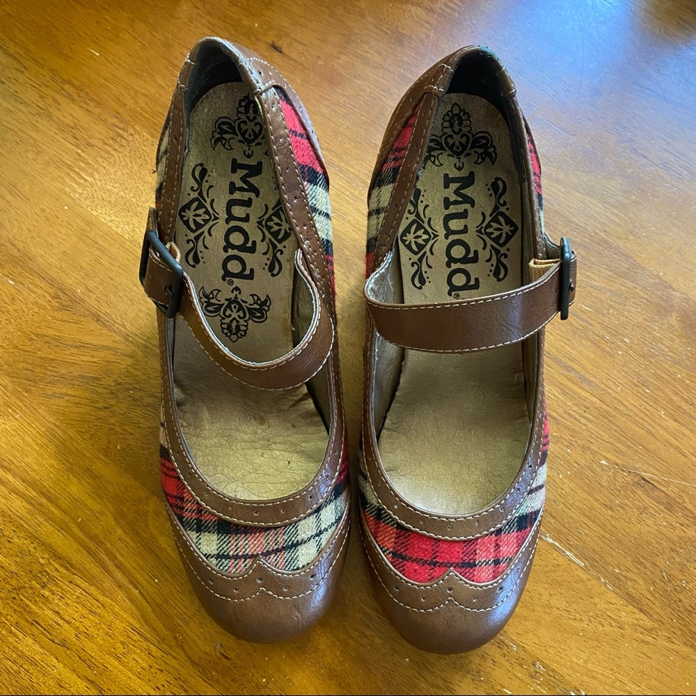 Mudd Plaid Preppy Heels